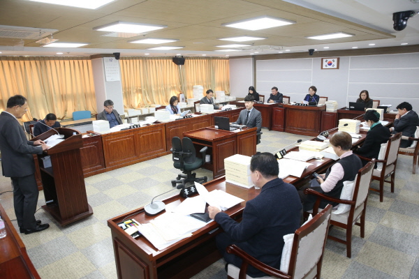 수원시의회 교통건설체육위원회, 조례안 등 안건심사 의결