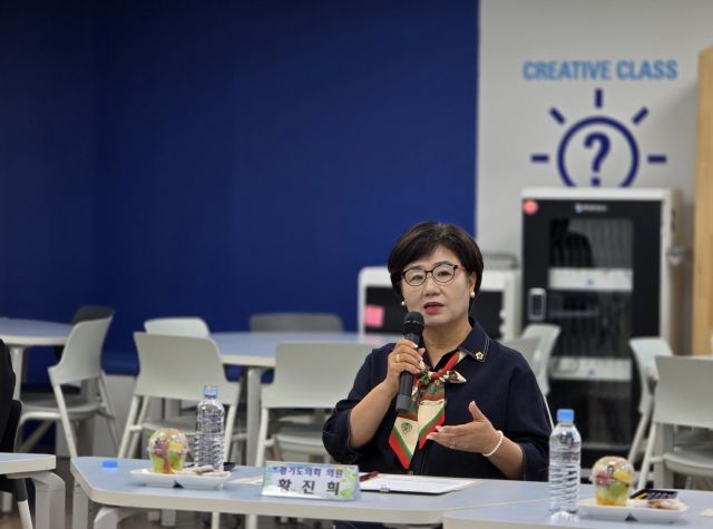 경기도의회 황진희 의원, 부천 중흥초 ‘꿈it(잇)다’ 시스템 현장 방문