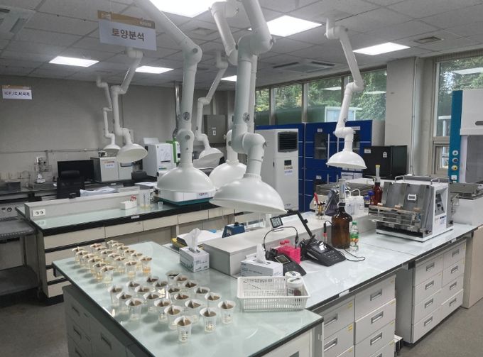 토양검정실 내부